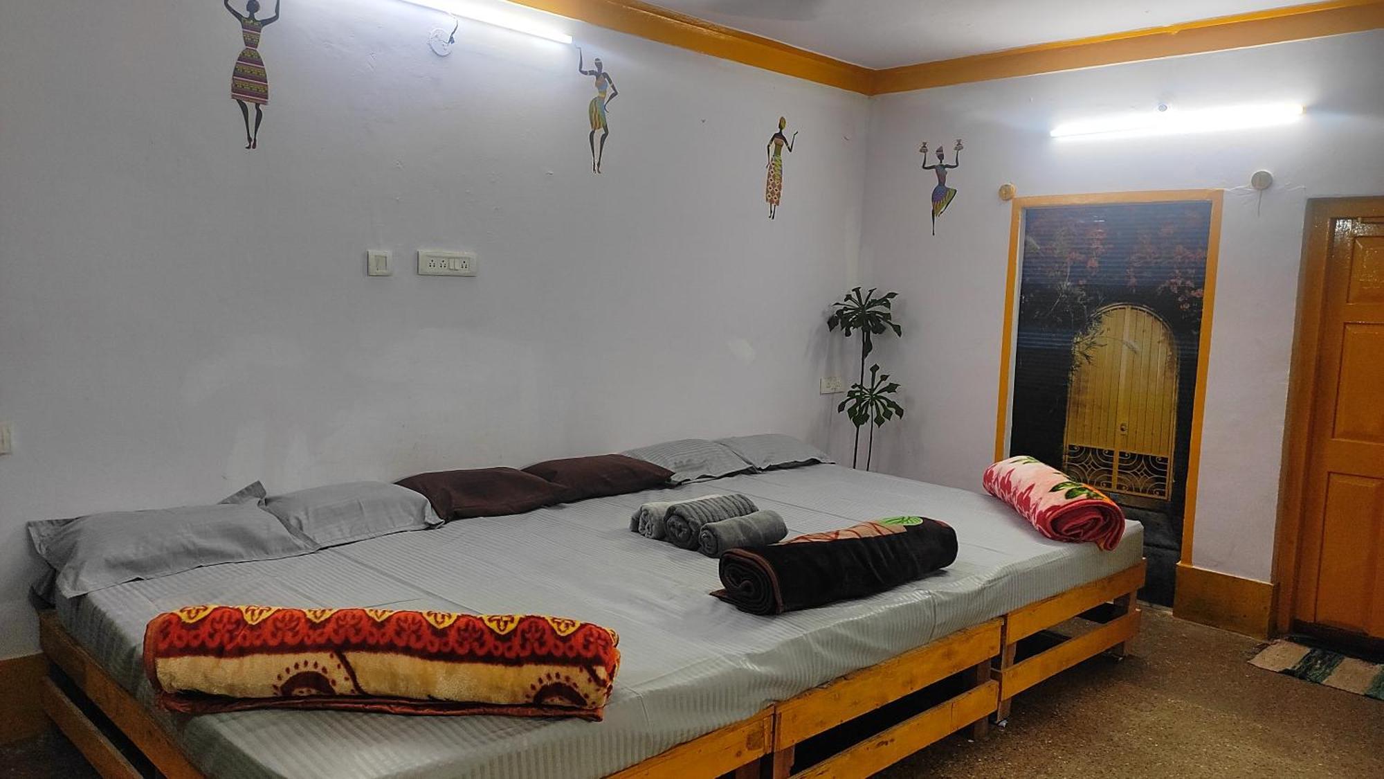 Adh Amilia Gardens Hotel Narasimharaja Puram Екстериор снимка