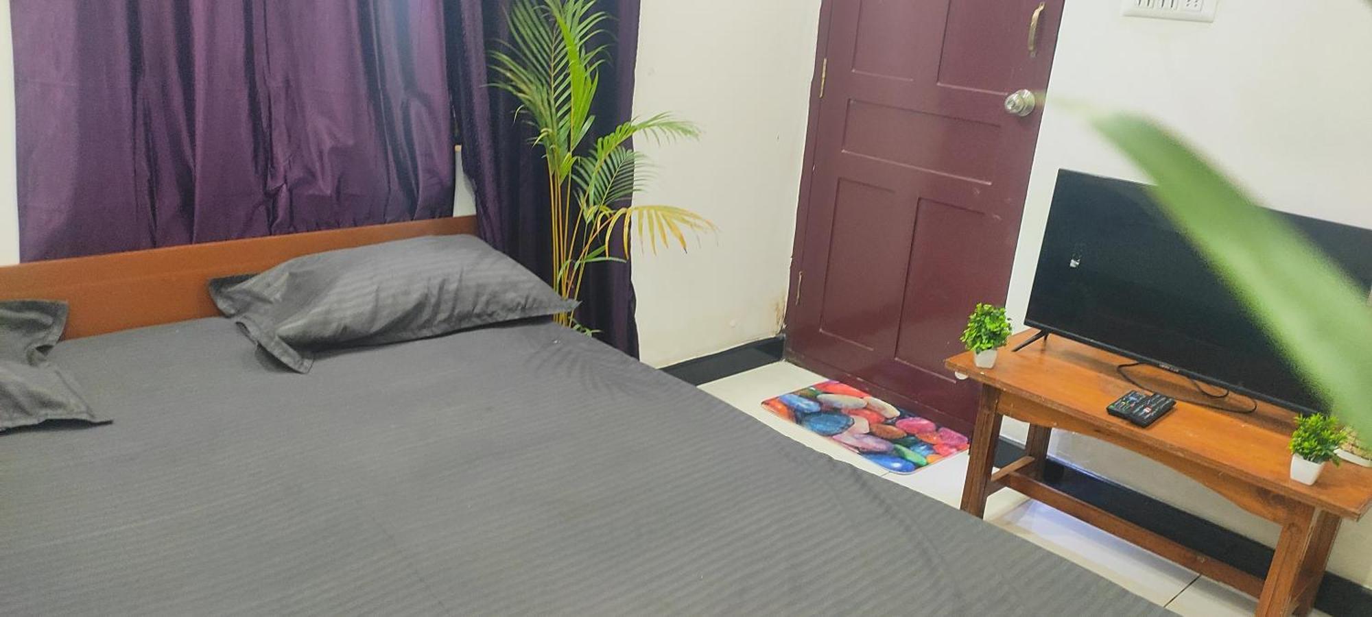 Adh Amilia Gardens Hotel Narasimharaja Puram Екстериор снимка