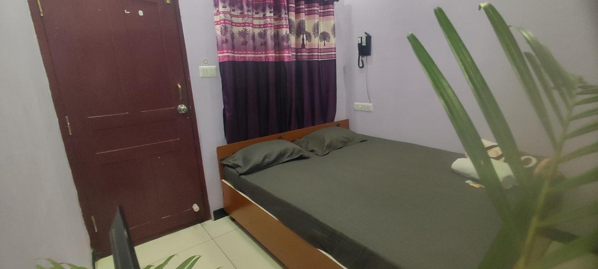 Adh Amilia Gardens Hotel Narasimharaja Puram Екстериор снимка