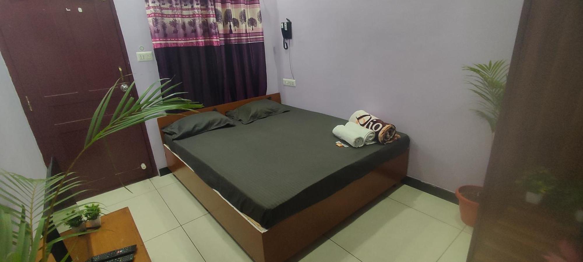 Adh Amilia Gardens Hotel Narasimharaja Puram Екстериор снимка