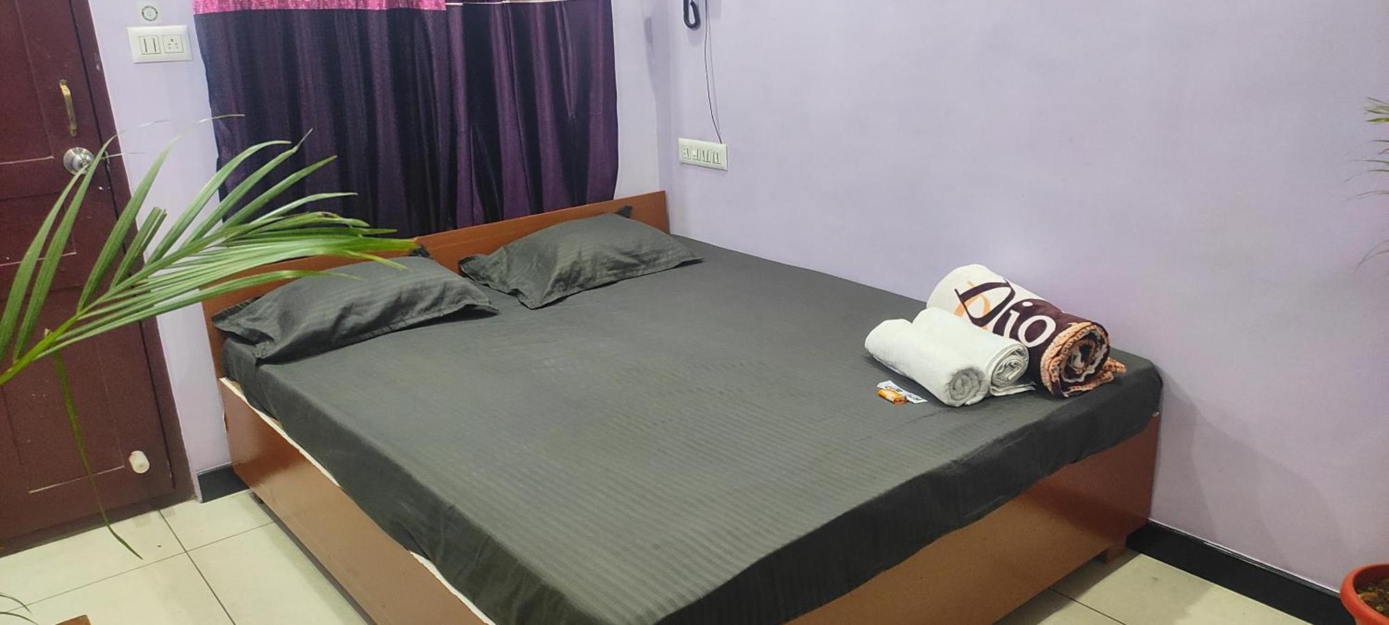 Adh Amilia Gardens Hotel Narasimharaja Puram Екстериор снимка